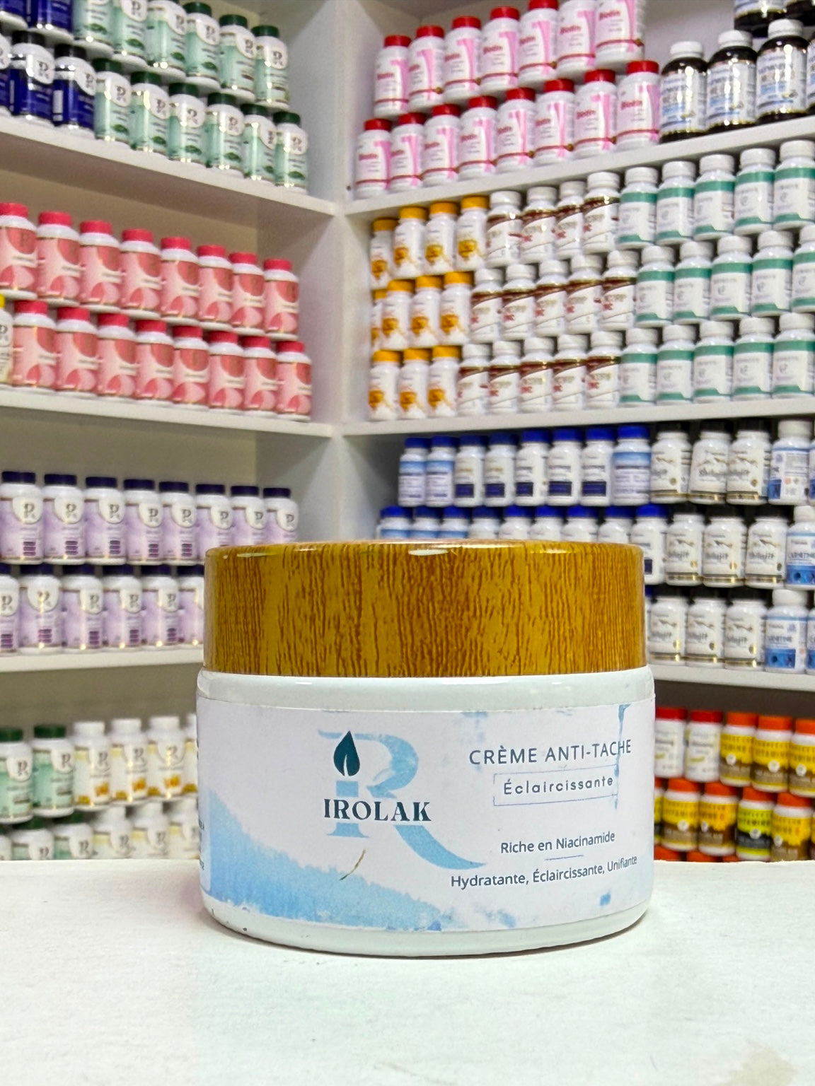 Crème Anti-Tache Éclaircissante | IROLAK – Hydratation, Éclat & Teint Uniforme